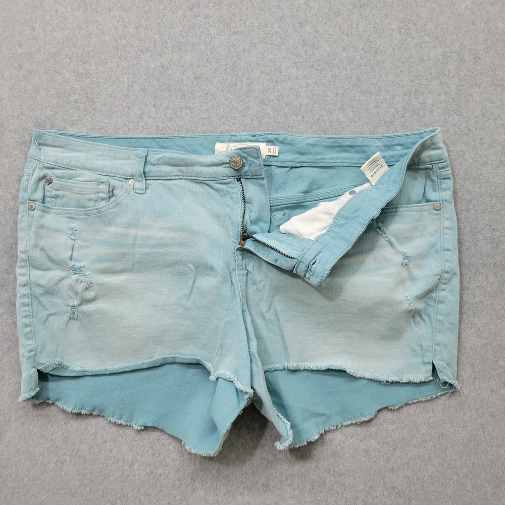 Torrid  Blue/green Shorts Sz 20